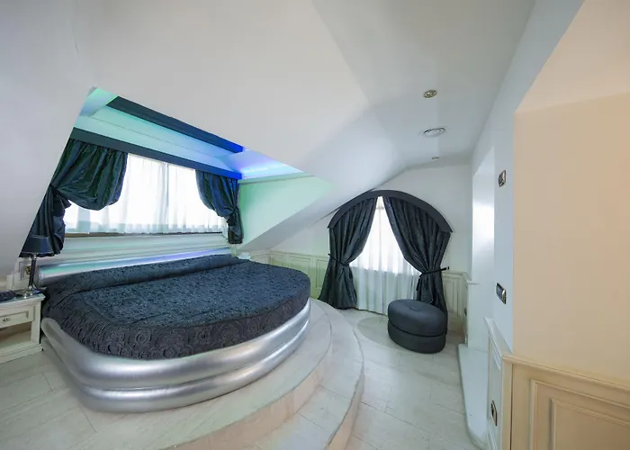 Mancini Park Ξενοδοχείο 4*